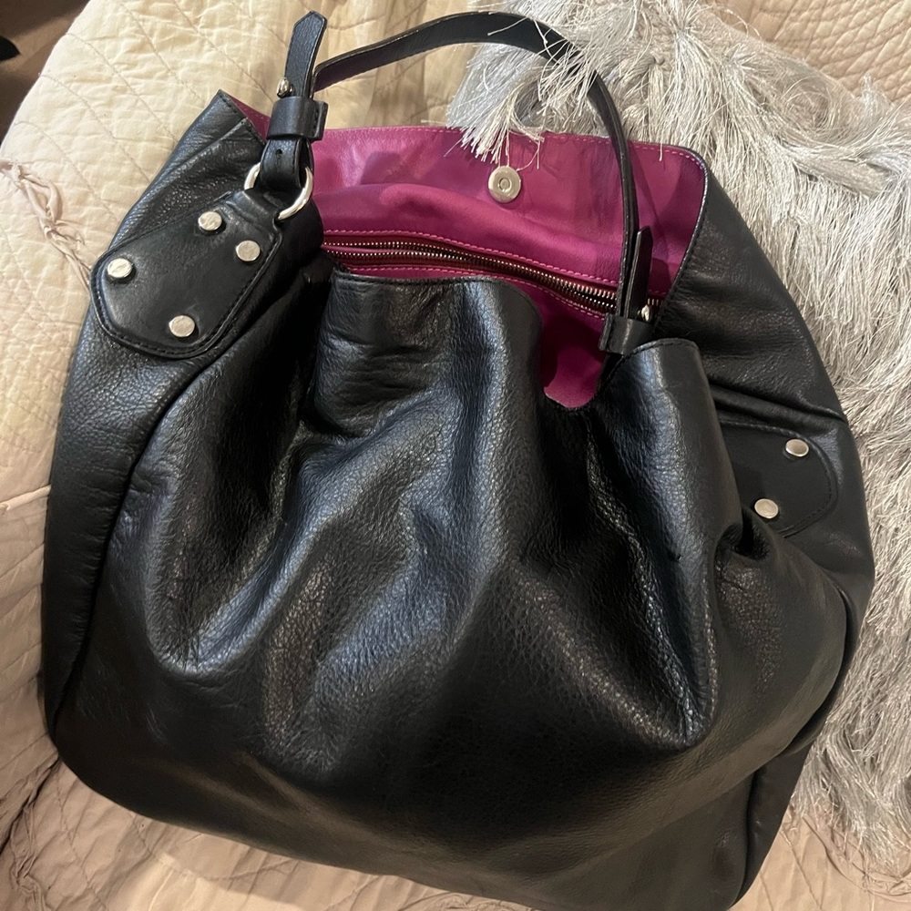 Gorgeous Black Leather Shoulder Handbag - New , Never used